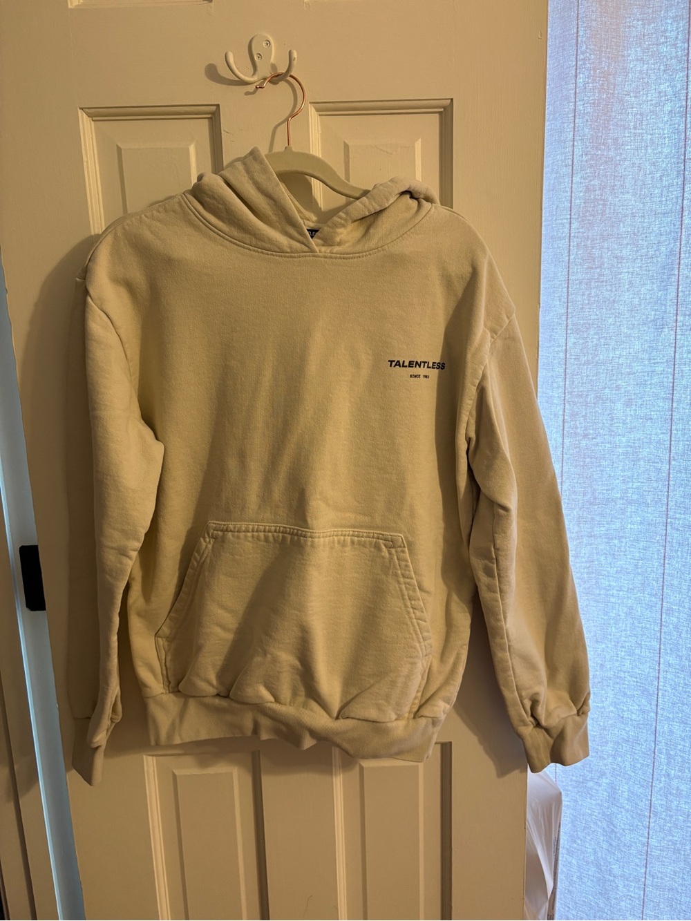 TALENTLESS Off-White Pullover Hoodie with Front Pocket